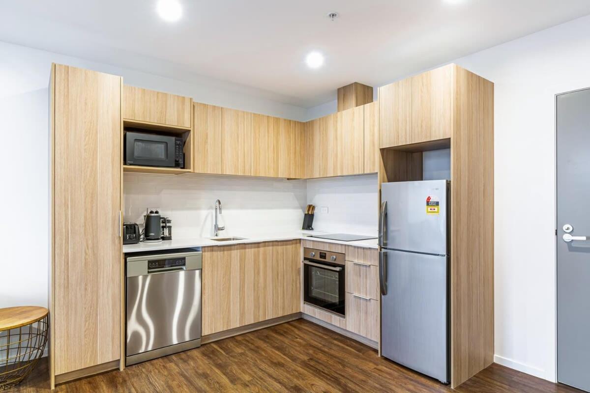 Stunning Ellerslie Apartment + Private Balcony Auckland Exterior foto
